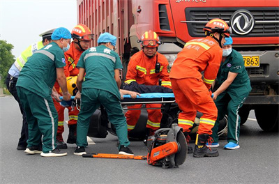 博野沛县道路救援